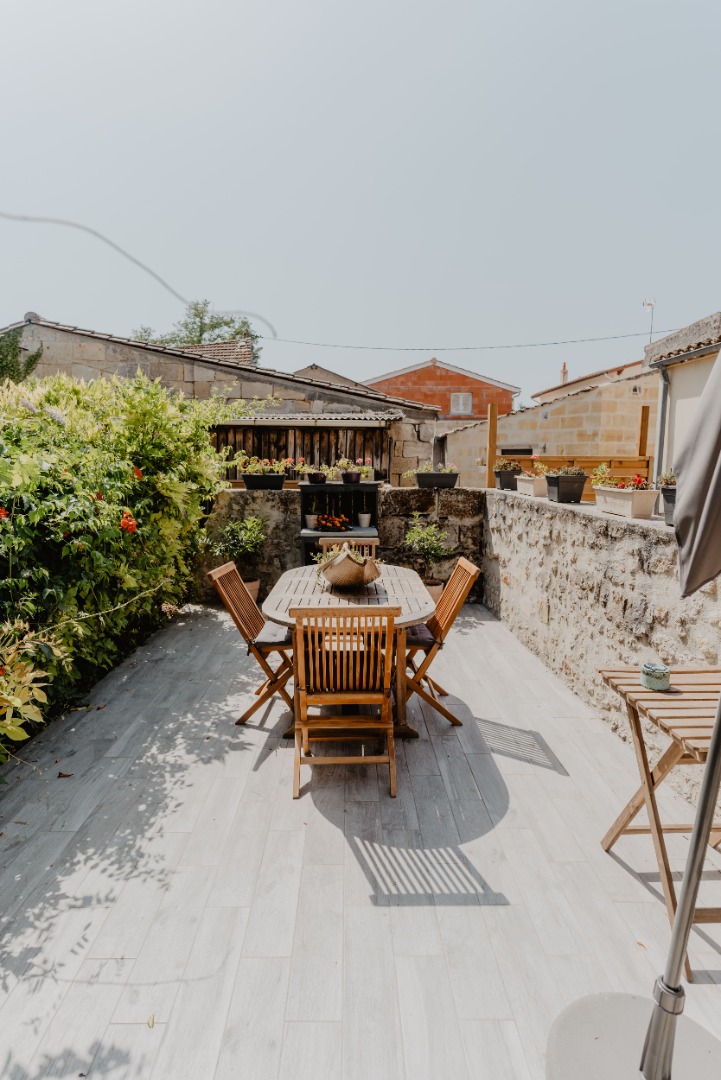 Maison d&rsquo;hôte de charme avec jardin proche de Bordeaux